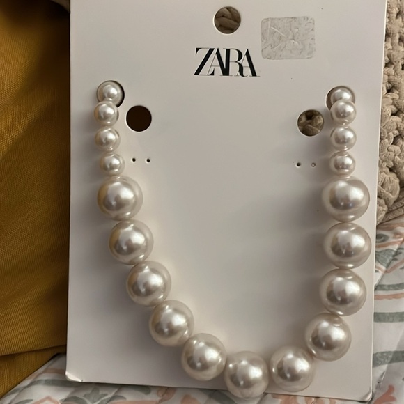 NWT- Zara- Maxi Pearl Necklace - Picture 1 of 3